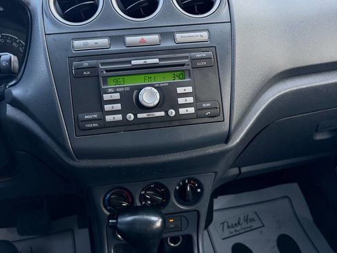 Used 2010 Ford Transit Connect XLT image 22