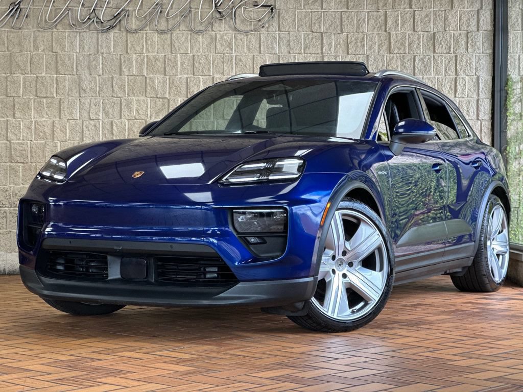 Used 2024 Porsche Macan 4 Electric w/ Premium Package AWD/4WD image 2