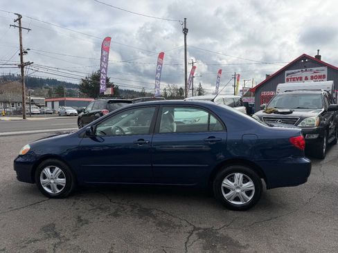 Used 2005 Toyota Corolla LE image 8