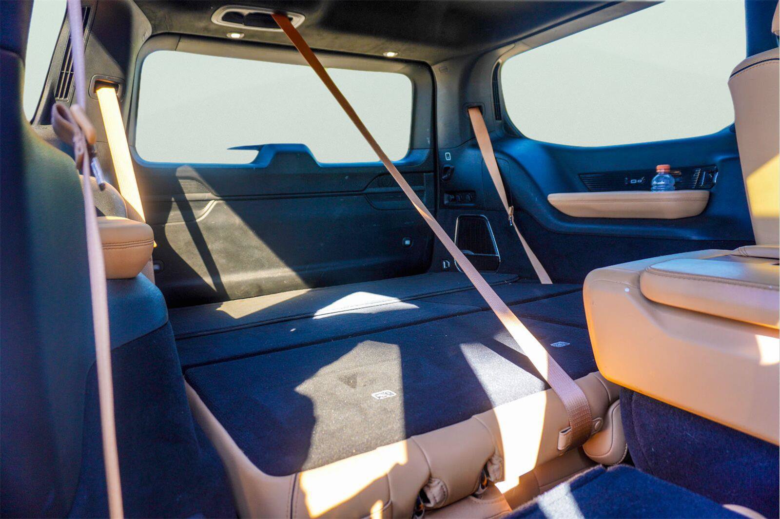 Used 2022 Jeep Grand Wagoneer Series III AWD/4WD image 18