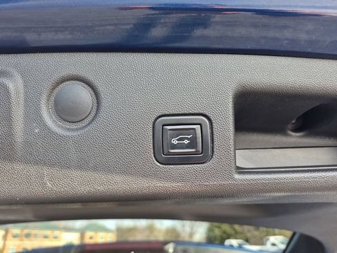 Used 2022 Chevrolet Equinox LT image 23