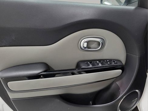 Used 2017 Kia Soul + w/ Audio Package FWD image 9