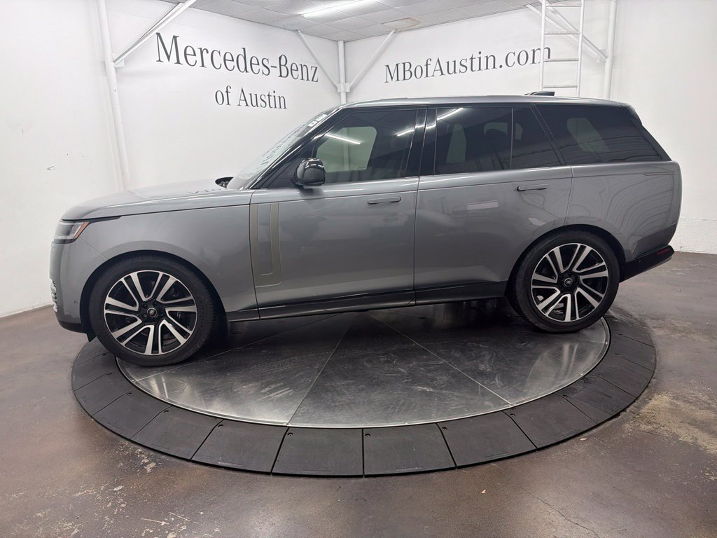 Used 2023 Land Rover Range Rover SE AWD/4WD image 4