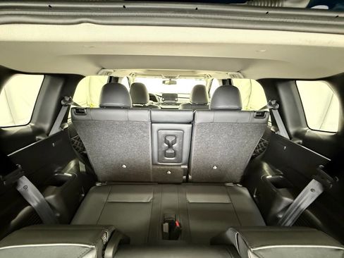 Used 2024 Mitsubishi Outlander SEL Black Edition image 31