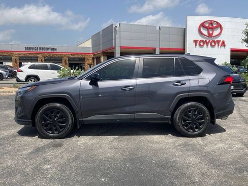 Used 2024 Toyota RAV4 LE FWD image 8