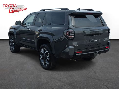 Used 2025 Toyota 4Runner TRD Sport Premium AWD/4WD image 7