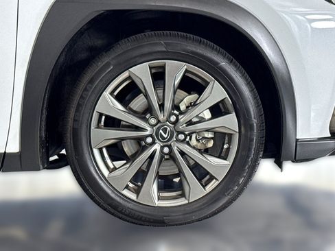 Used 2019 Lexus UX 250h F Sport AWD/4WD image 11