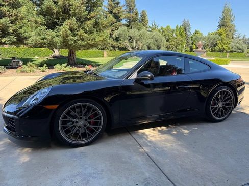 Used 2018 Porsche 911 Carrera S RWD image 15