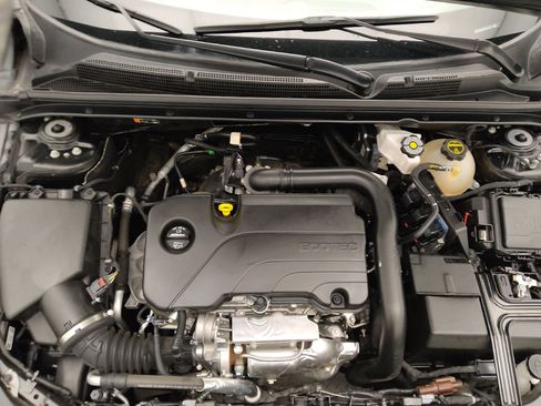 Used 2025 Chevrolet Malibu LS FWD image 30
