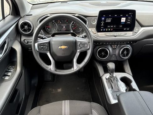 Used 2025 Chevrolet Blazer LT AWD/4WD image 22