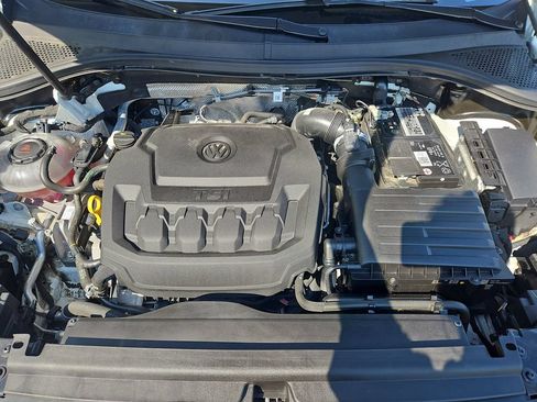 Used 2022 Volkswagen Tiguan SE AWD/4WD image 33