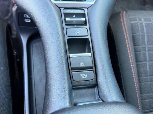 Certified 2024 Honda HR-V Sport image 33