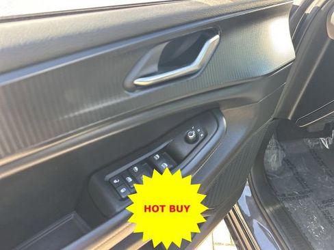 Used 2024 Jeep Grand Cherokee L Altitude AWD/4WD image 20