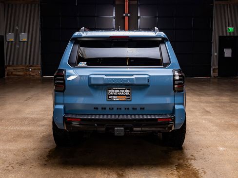 Used 2025 Toyota 4Runner TRD Sport Premium image 8