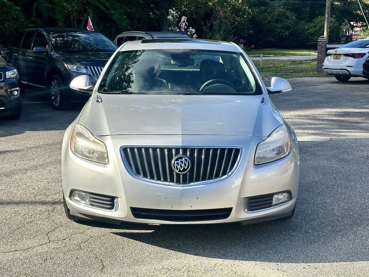 Used 2013 Buick Regal Premium FWD image 2
