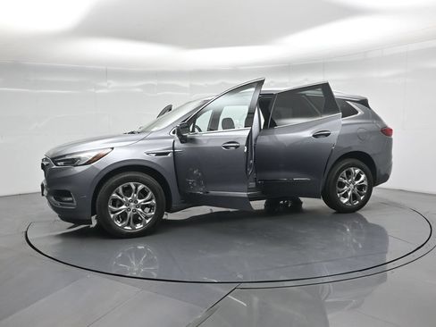 Used 2020 Buick Enclave Avenir w/ Avenir Technology Package FWD image 36