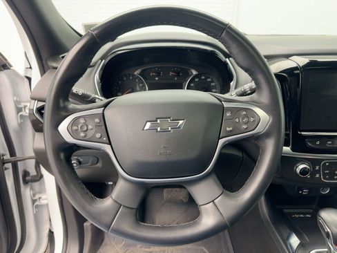 Certified 2023 Chevrolet Traverse RS w/ LPO, Floor Liner Package image 18