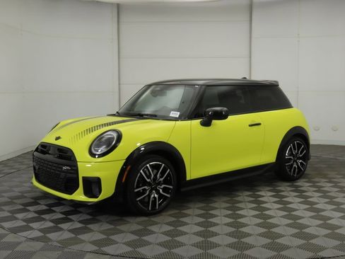 New 2026 MINI Cooper S image 1