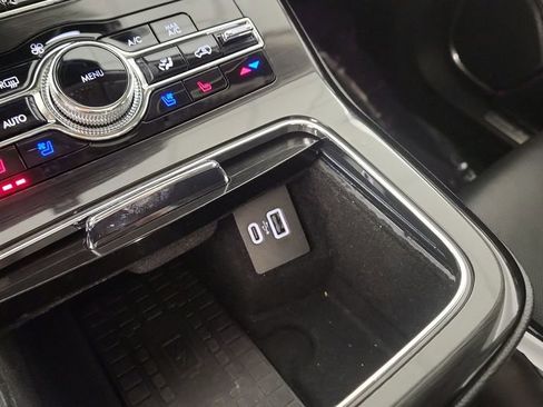 Used 2022 Lincoln Nautilus Reserve image 18