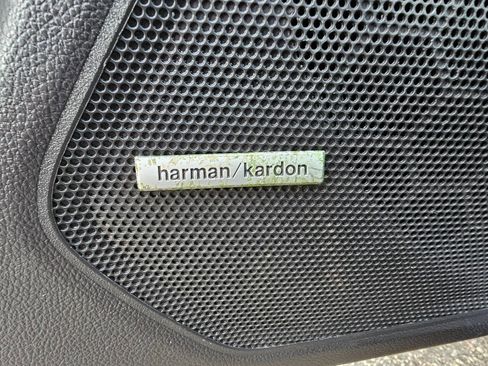 Used 2017 Subaru Legacy 3.6R Limited image 12