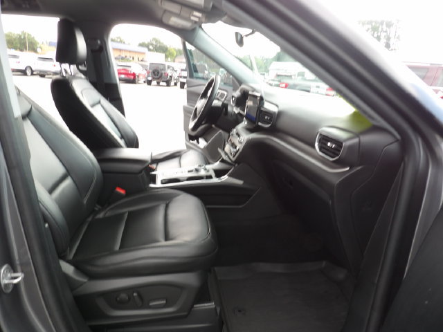 Certified 2023 Ford Explorer XLT w/ Equipment Group 202A RWD image 32