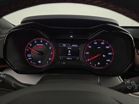 Used 2025 Chevrolet Trax RS FWD image 11