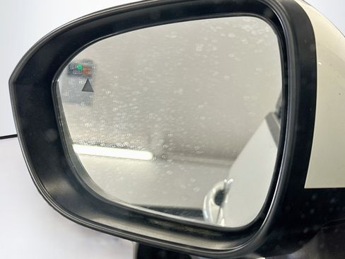 Used 2023 Nissan Rogue SV AWD/4WD image 16