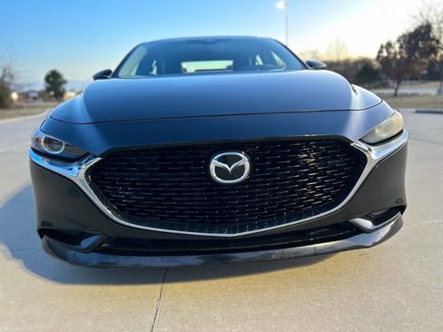 Used 2019 MAZDA MAZDA3 Sedan image 3