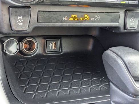 Used 2024 Toyota RAV4 LE image 17