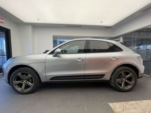New 2026 Porsche Macan image 2