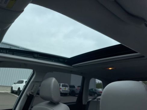 Used 2014 Subaru Forester 2.5i Touring AWD/4WD image 14