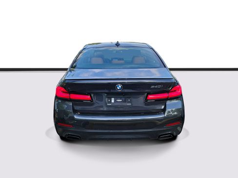 Used 2023 BMW 540i w/ M Sport Package RWD image 4