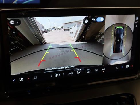 New 2025 Ford Expedition Active image 25