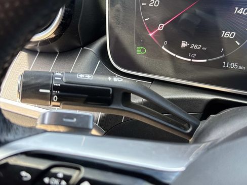 Used 2023 Mercedes-Benz C 300 Sedan image 36
