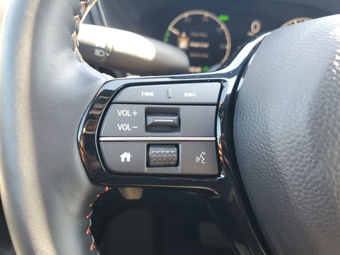 Certified 2025 Honda CR-V Sport Touring image 26