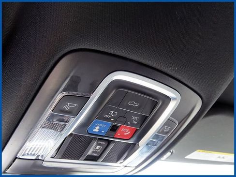 Used 2022 RAM 1500 Limited w/ Body Color Bumper Group AWD/4WD image 4