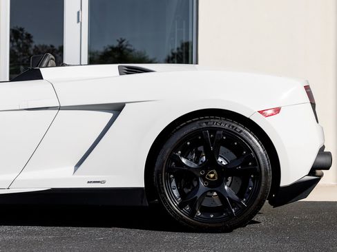 Used 2014 Lamborghini Gallardo LP 550-2 image 7
