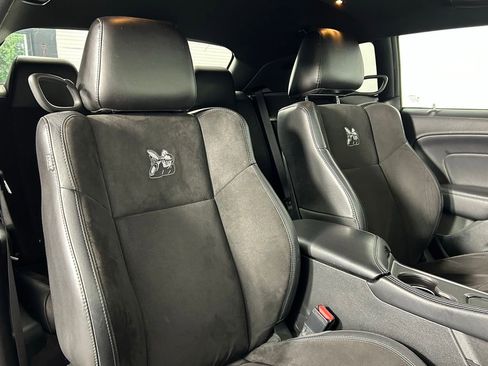 Used 2022 Dodge Challenger R/T Scat Pack RWD image 12