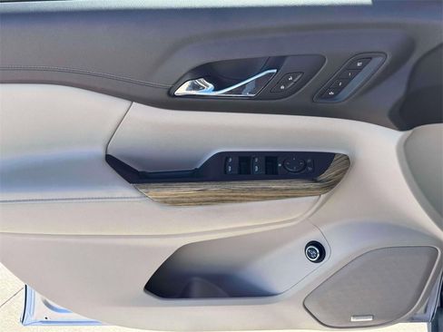 Used 2019 GMC Acadia Denali image 9