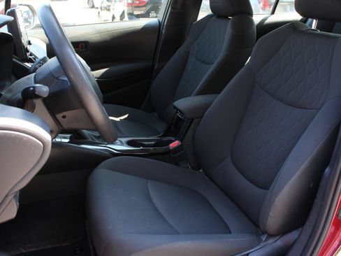 Used 2022 Toyota Corolla LE w/ Carpet Mat Package (TMS) FWD image 16