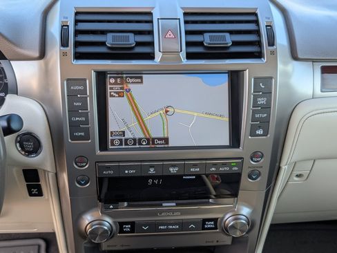Used 2019 Lexus GX 460 Premium w/ Premium Package AWD/4WD image 18