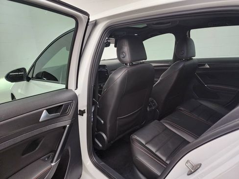 Used 2020 Volkswagen GTI SE FWD image 26