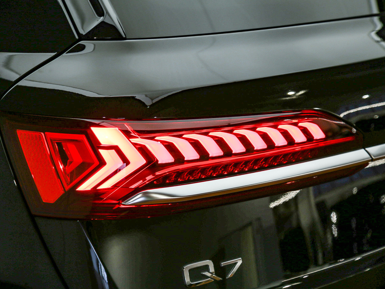 Certified 2023 Audi Q7 3.0T Prestige AWD/4WD image 12