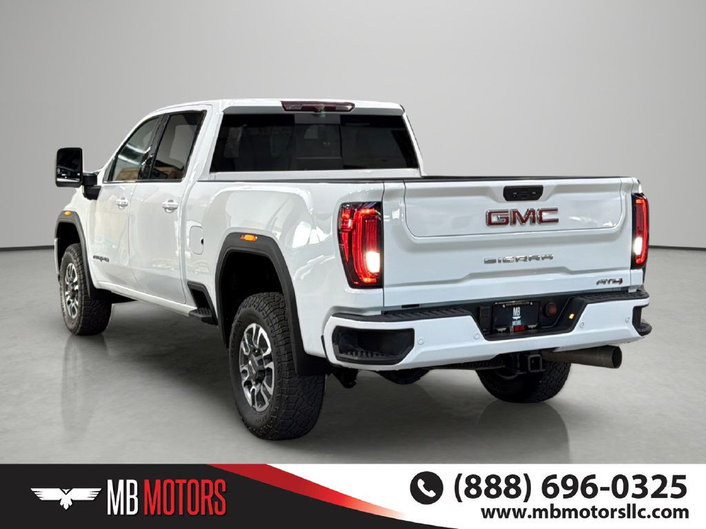 Used 2022 GMC Sierra 3500 AT4 w/ AT4 Preferred Package AWD/4WD image 3