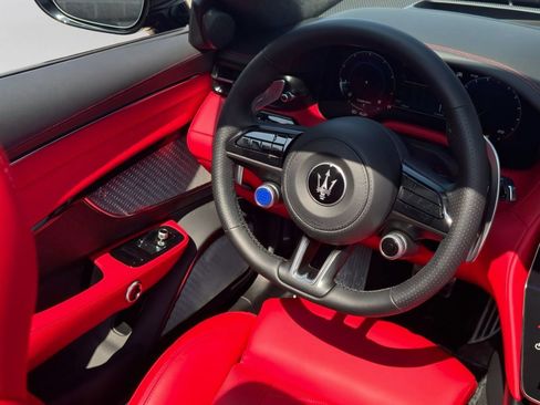 Used 2024 Maserati GranCabrio Trofeo image 29