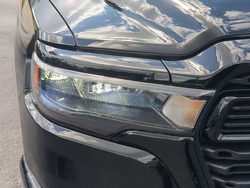 New 2026 RAM 1500 Express AWD/4WD image 10