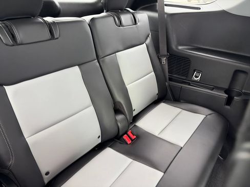 Used 2023 Ford Explorer XLT w/ Equipment Group 202A AWD/4WD image 35