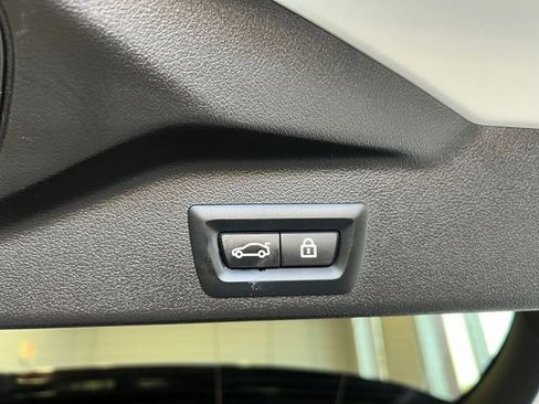 Used 2022 BMW X5 xDrive40i AWD/4WD image 15