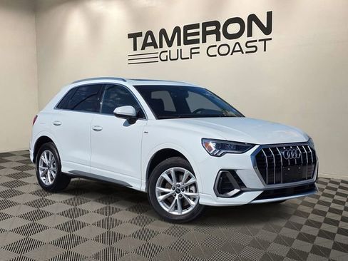 Used 2024 Audi Q3 2.0T Premium image 1