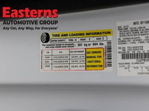 Used 2022 Ford Mustang Premium RWD image 33